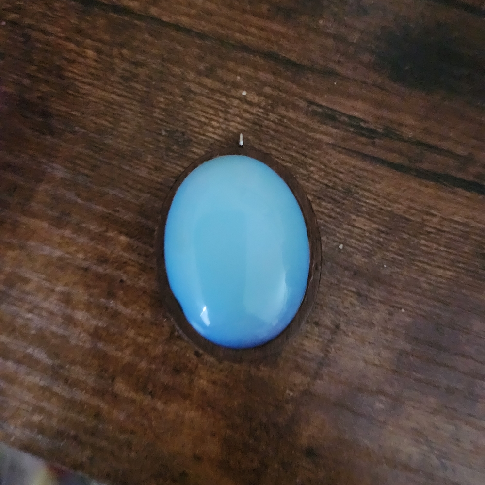 Elegant Blue Pendant Necklace